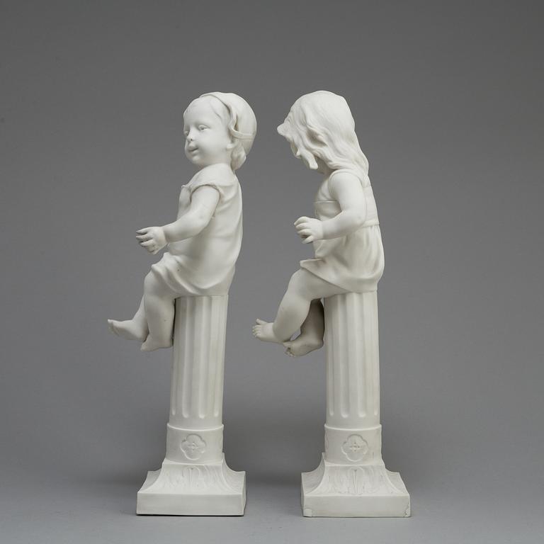 FIGURER, ett par, parian, Gustafsberg 1894 och 1917.