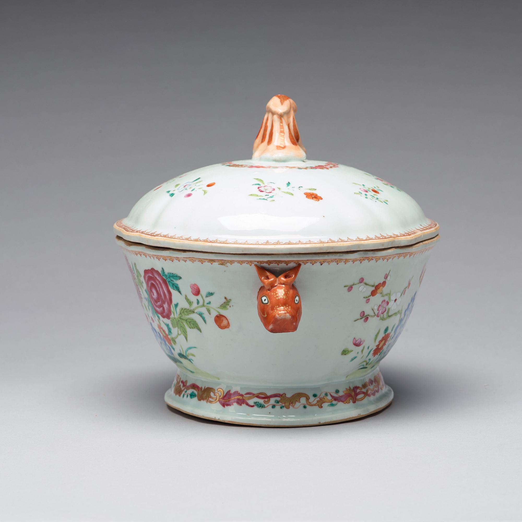 TERRIN med LOCK, kompaniporslin. Qingdynastin, Qianlong (1736-95).