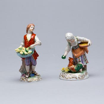 FIGURINER, 2 st, porslin. Dresden, rokokostil.