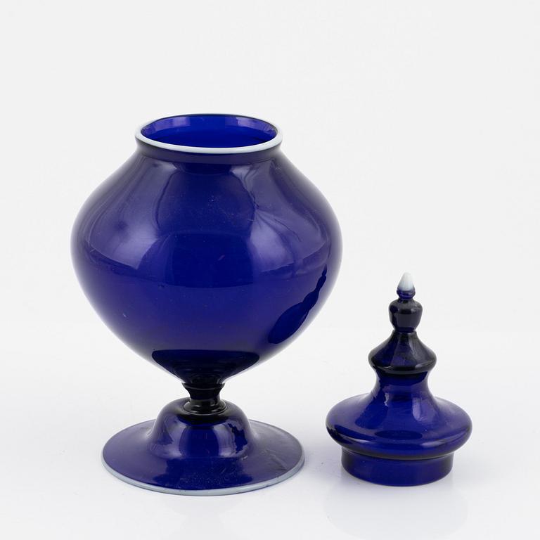 A blue glass potpurri urn from Göteborgs glasbruk or Norway, circa 1800.