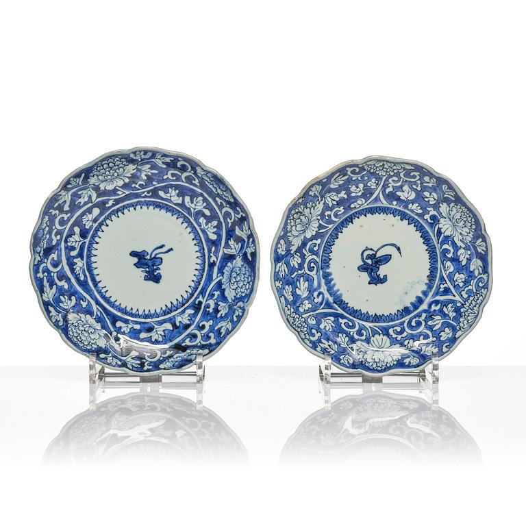 Fat, 10 stycken, porslin. Tianqi/Chongzhen, 1600-tal.