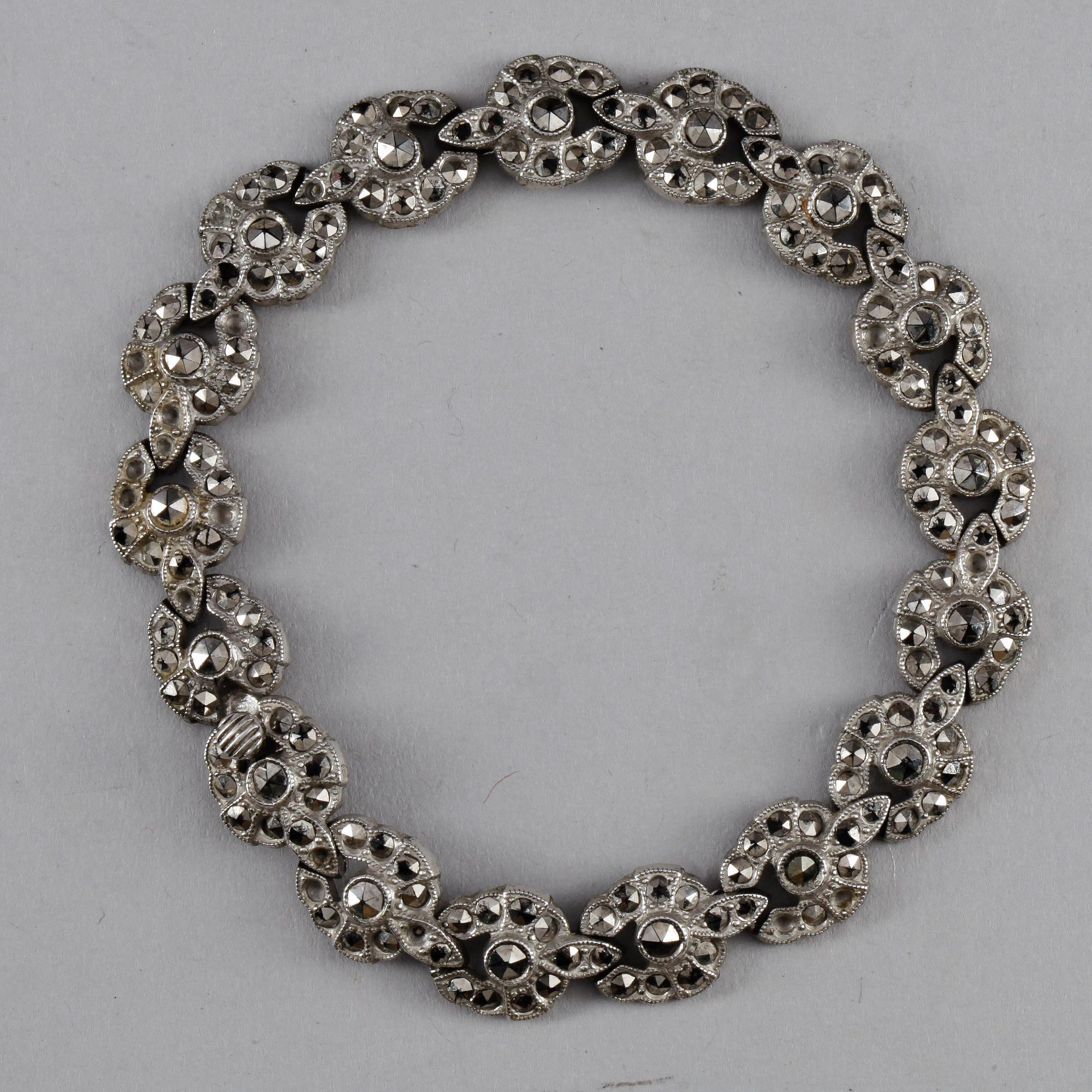 PARTI SMYCKEN, 11 delar, silver med diverse stenar, Total vikt ca 83 gram.