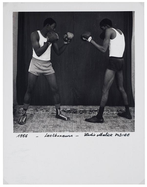 Malick Sidibé, "Les Deux Boxers", 1966.
