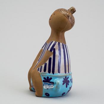 LISA LARSON, figurin i stengods, "Lotta", Gustavsberg. I produktion 1962-1979.