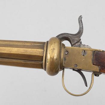 Slaglåsrevolver, svensk, 1800-talets andra hälft.