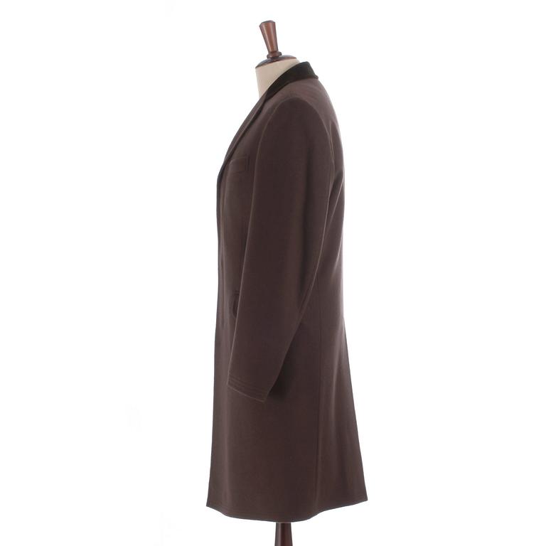 PARK HOUSE, a brown wool and cashmere coat / covert coat, size 46.