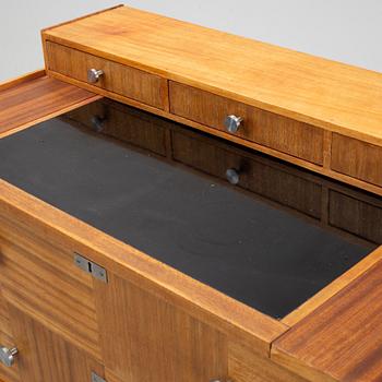 A mahogany writing desk, England, mid/second half of the 20th century.