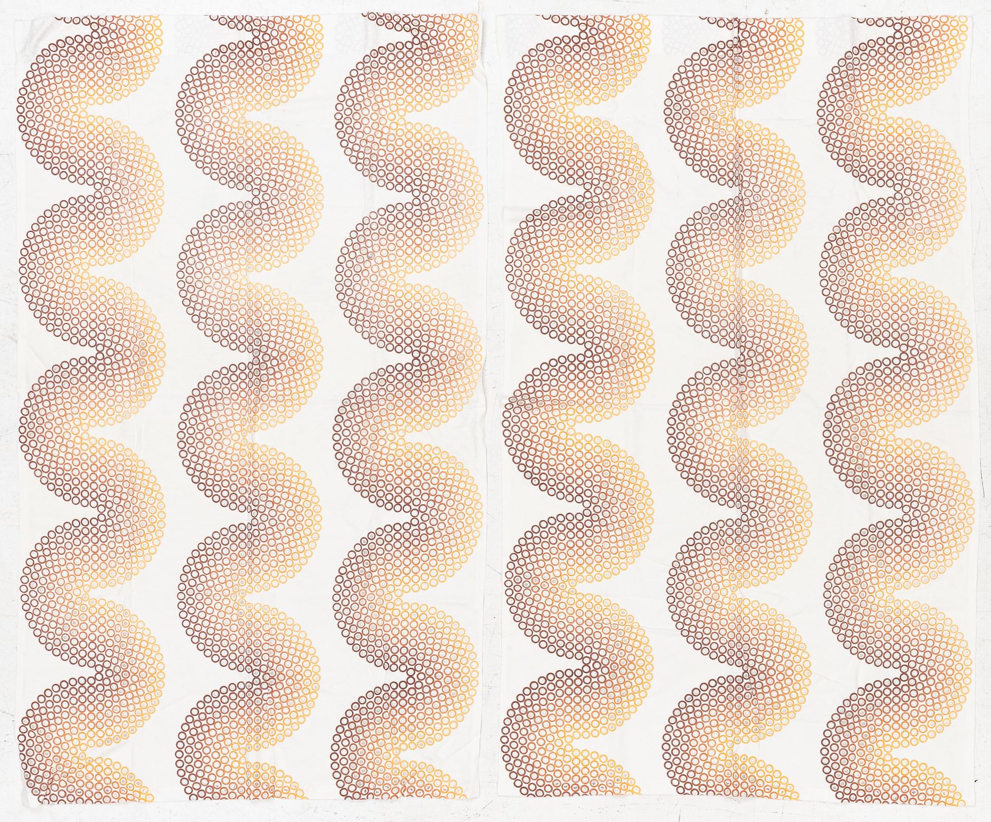 Verner Panton, gardiner, ett par, "Kurve", Mira X, Danmark.