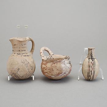 KRUS, 3 st. Keramik. Medelhavsområdet, forntida.