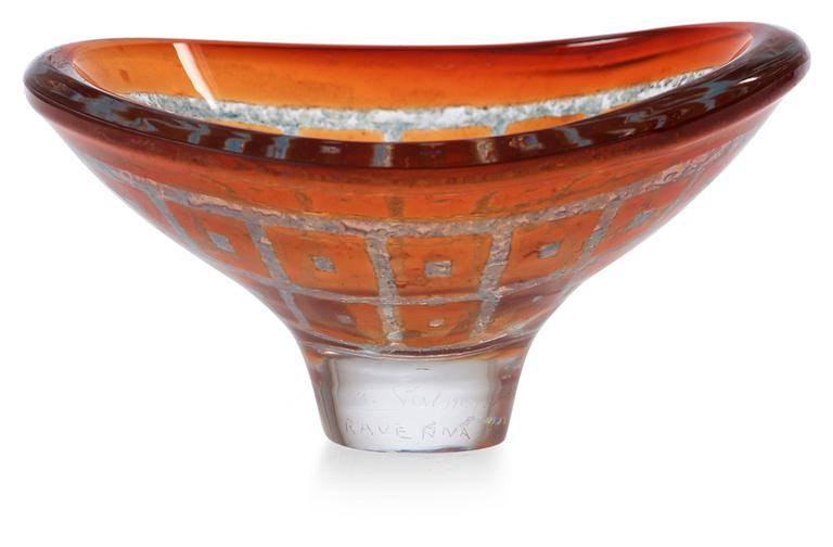 A Sven Palmqvist 'Ravenna' glass bowl, Orrefors 1951.