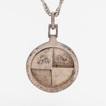 Jorma Laine, Kaulakoru, hopeaa. Kultateollisuus, Turku 1974.