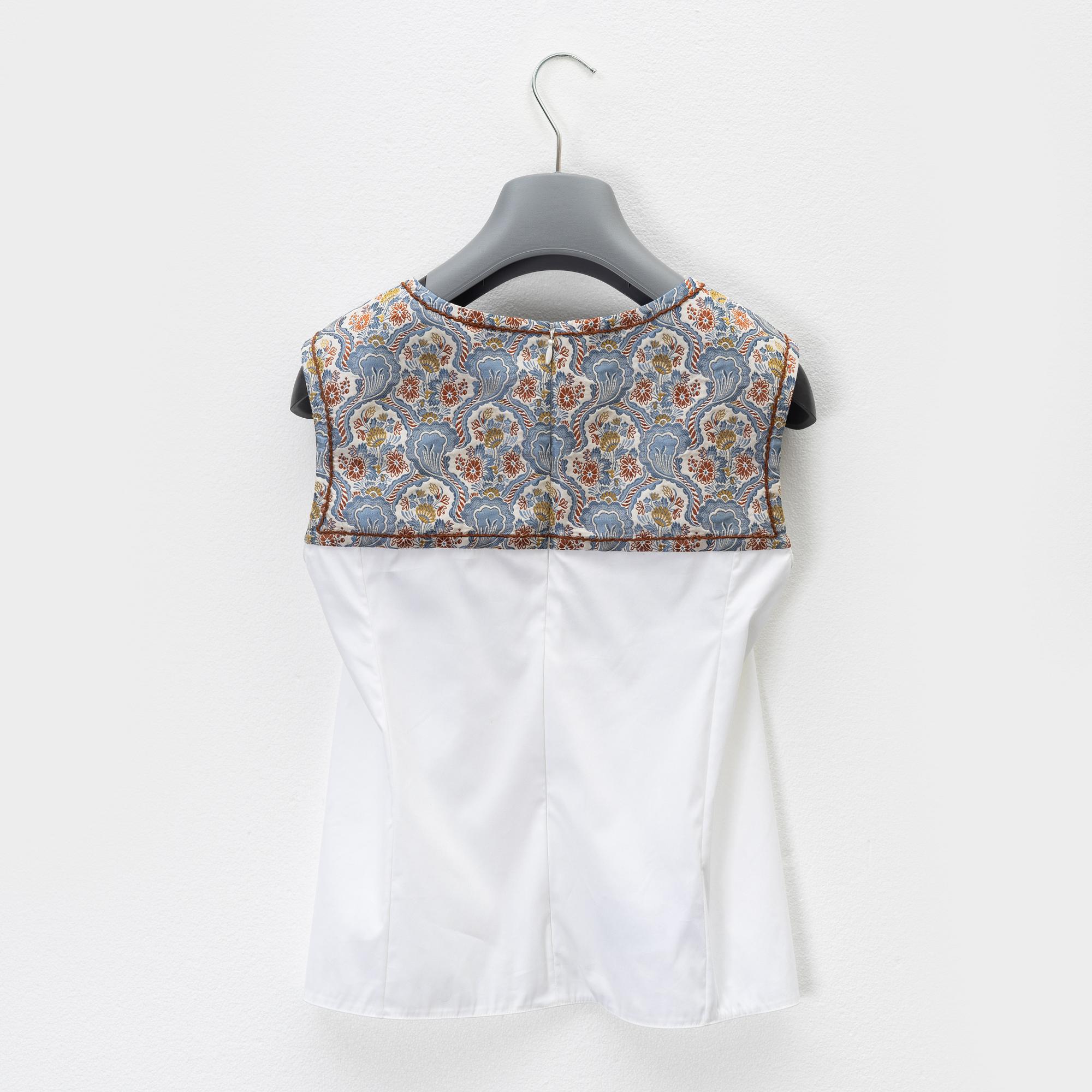 Prada, a cotton top with silk emroidery, size 38.