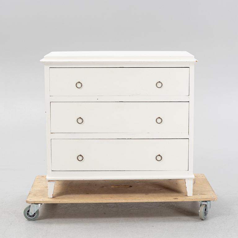 A 19t century chest of drawers.