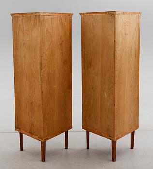 HÖRNVITRINSKÅP, 1 par, empirestil, 1900-talets första hälft.