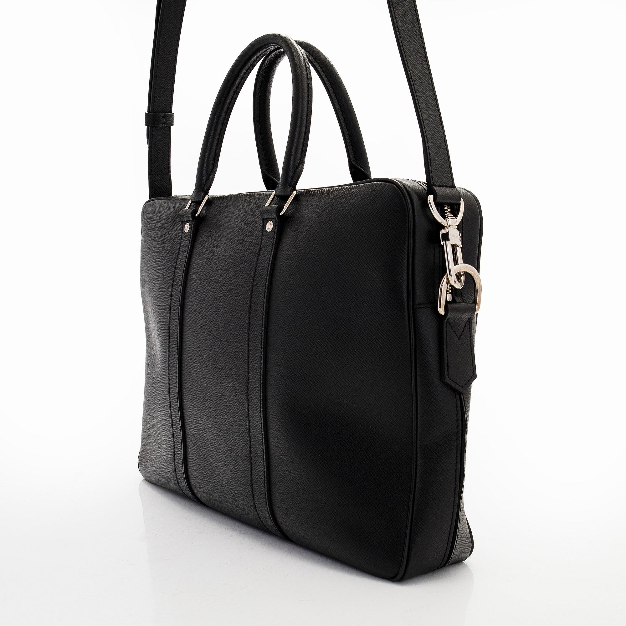 Louis Vuitton, a Taiga leather 'Porte-Documents Voyage' briefcase/bag.