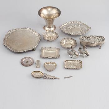 PARTI SILVER, 14 delar, 1800-tal respektive 1900-tal. Total vikt ca 690 g.