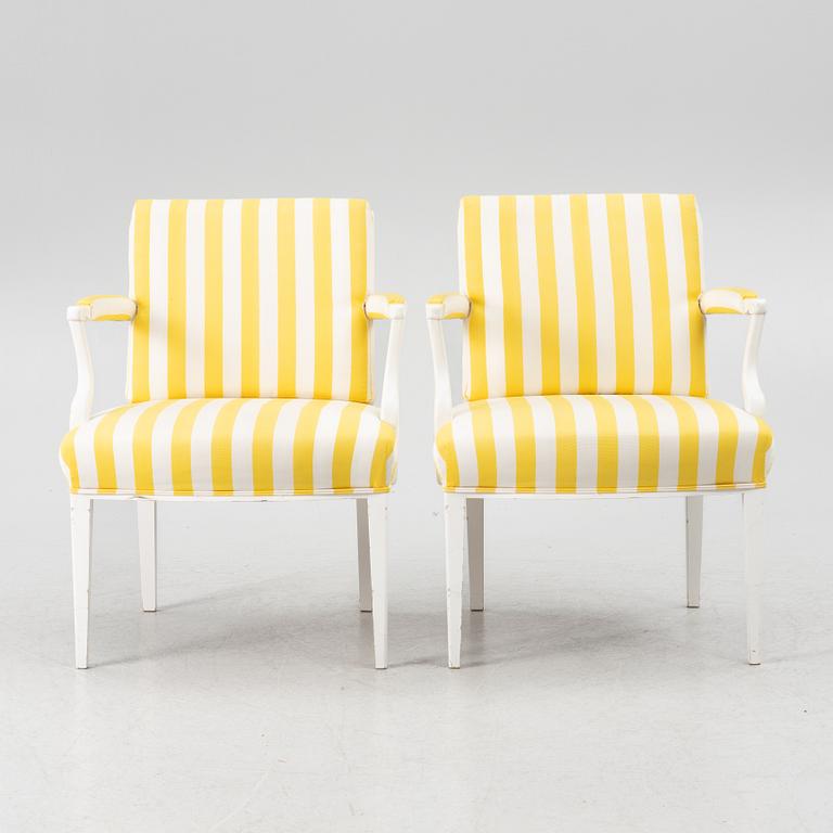 Josef Frank, a pair of model 969 arm chairs. Firma Svenskt Tenn.