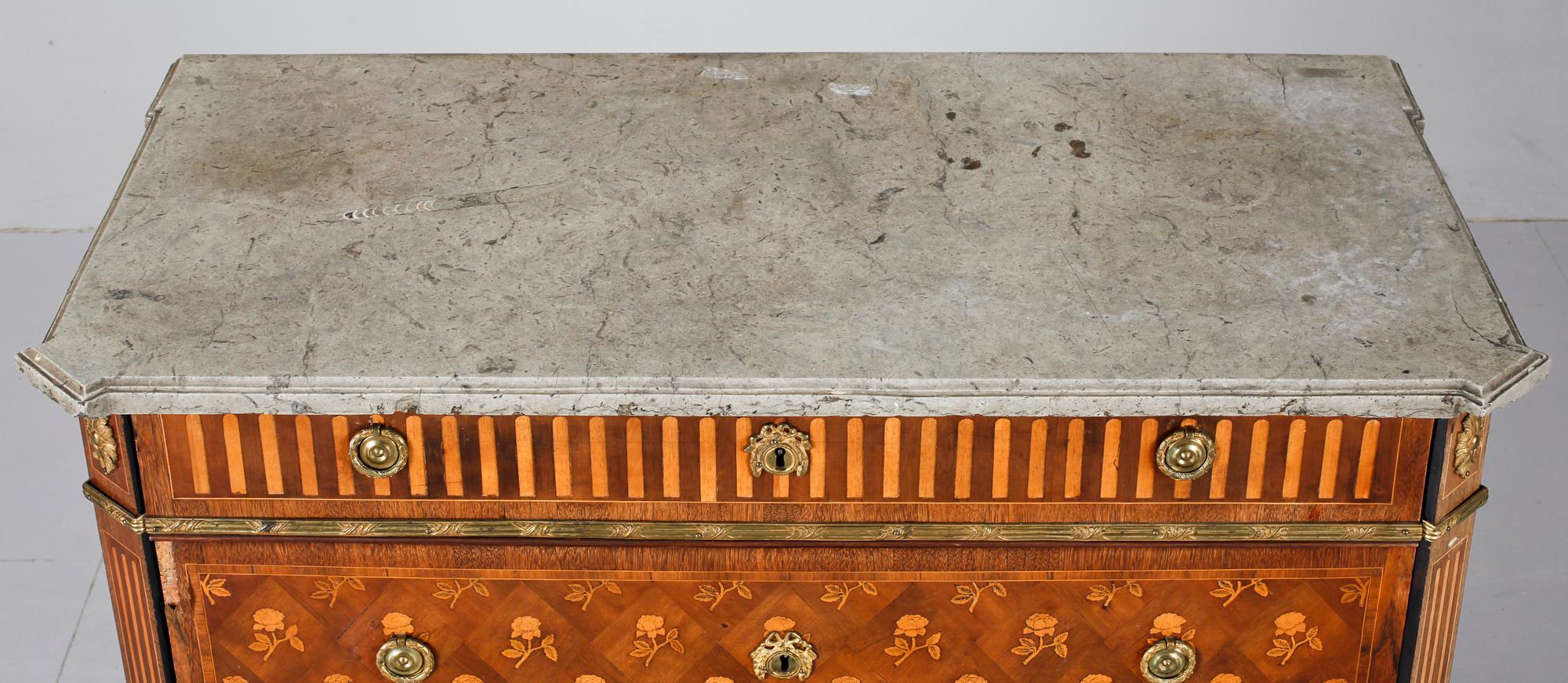 A Gustavian commode by J. Hultsten, not signed.