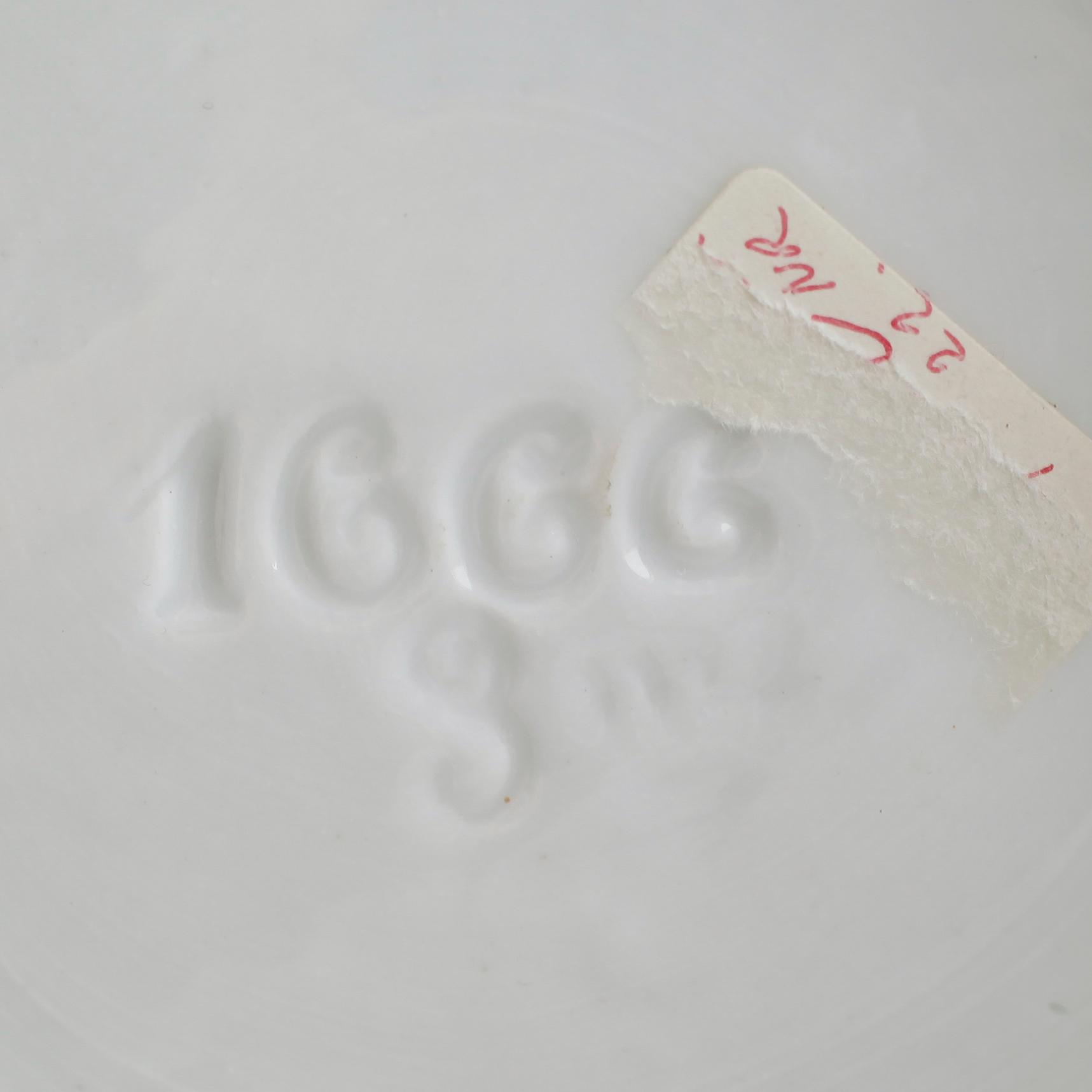 VASER, 1 par, porslin, 1800-talets andra hälft.