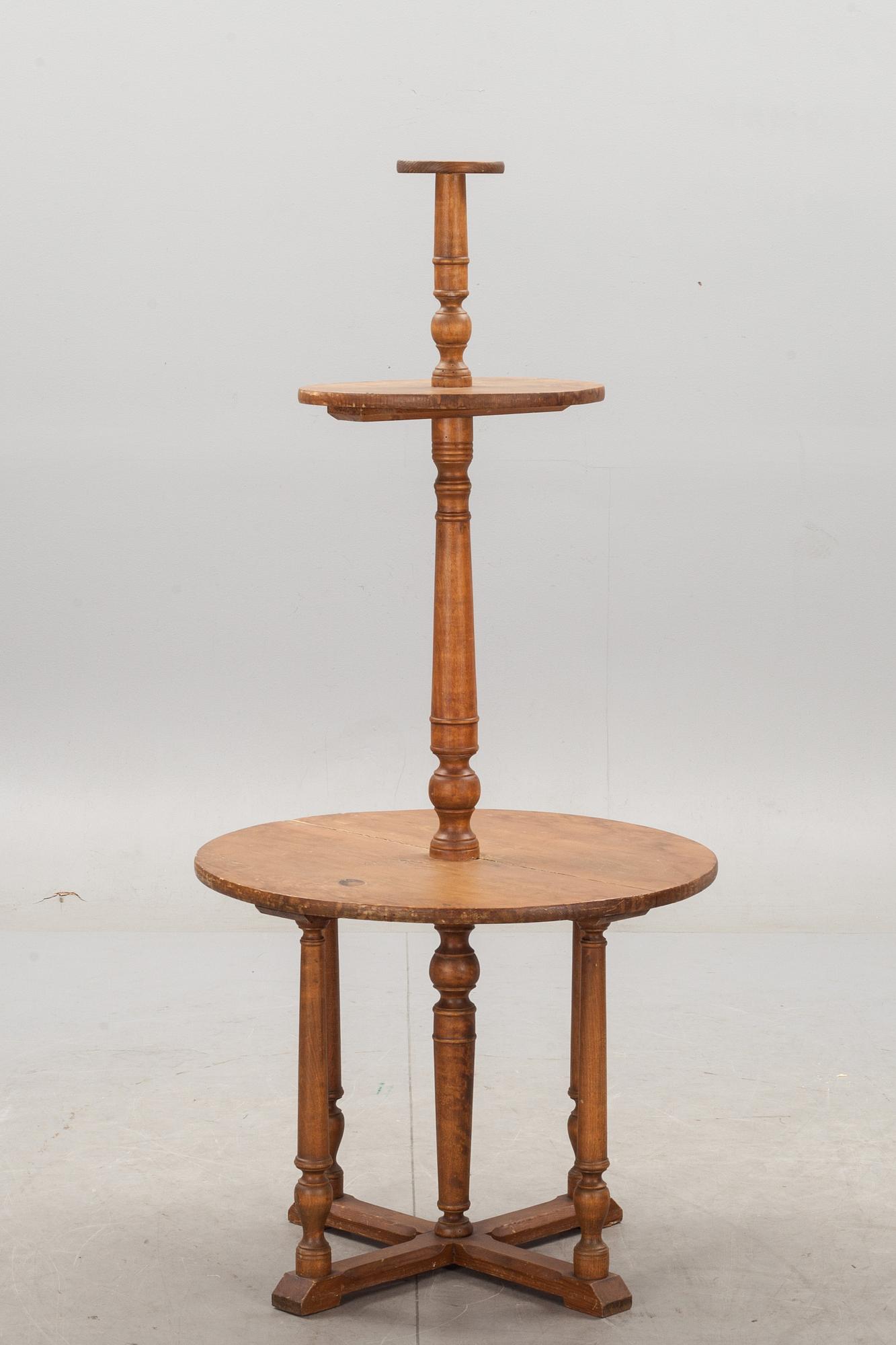 SERVERINGSBORD, 1800-tal.