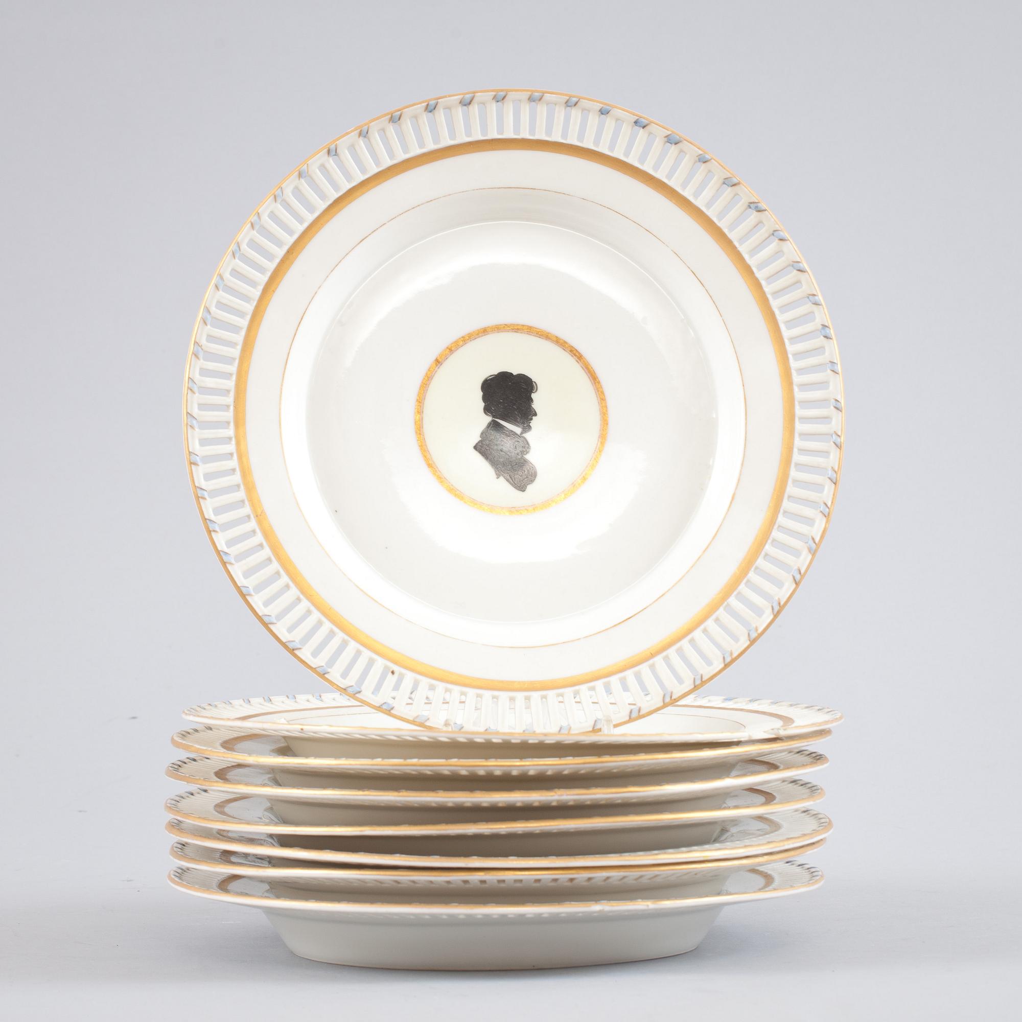TALLRIKAR, 7 st, porslin, Berlin 1800-tal.