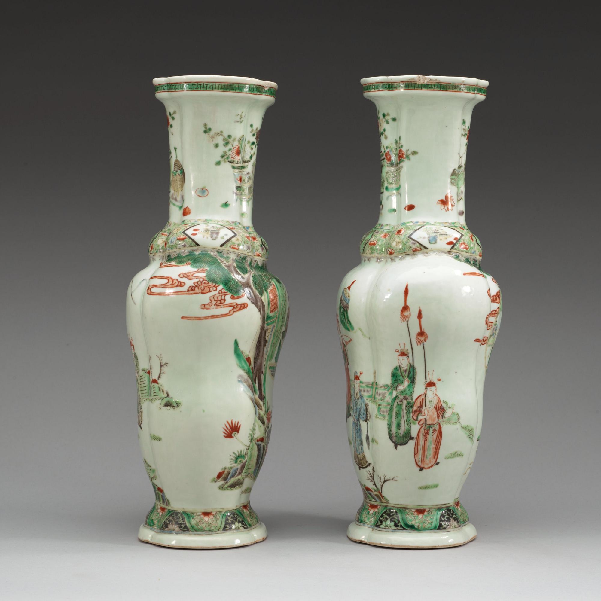 A pair of famille verte vases, Qing dynasty, late 19th Century.