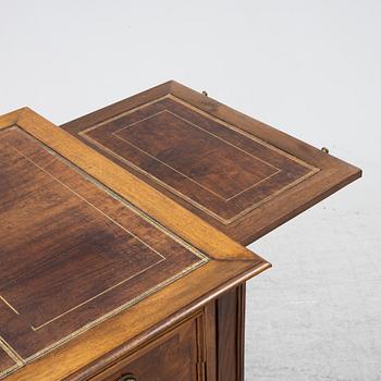 Skrivbord, Directoirestil, omkring år 1900.