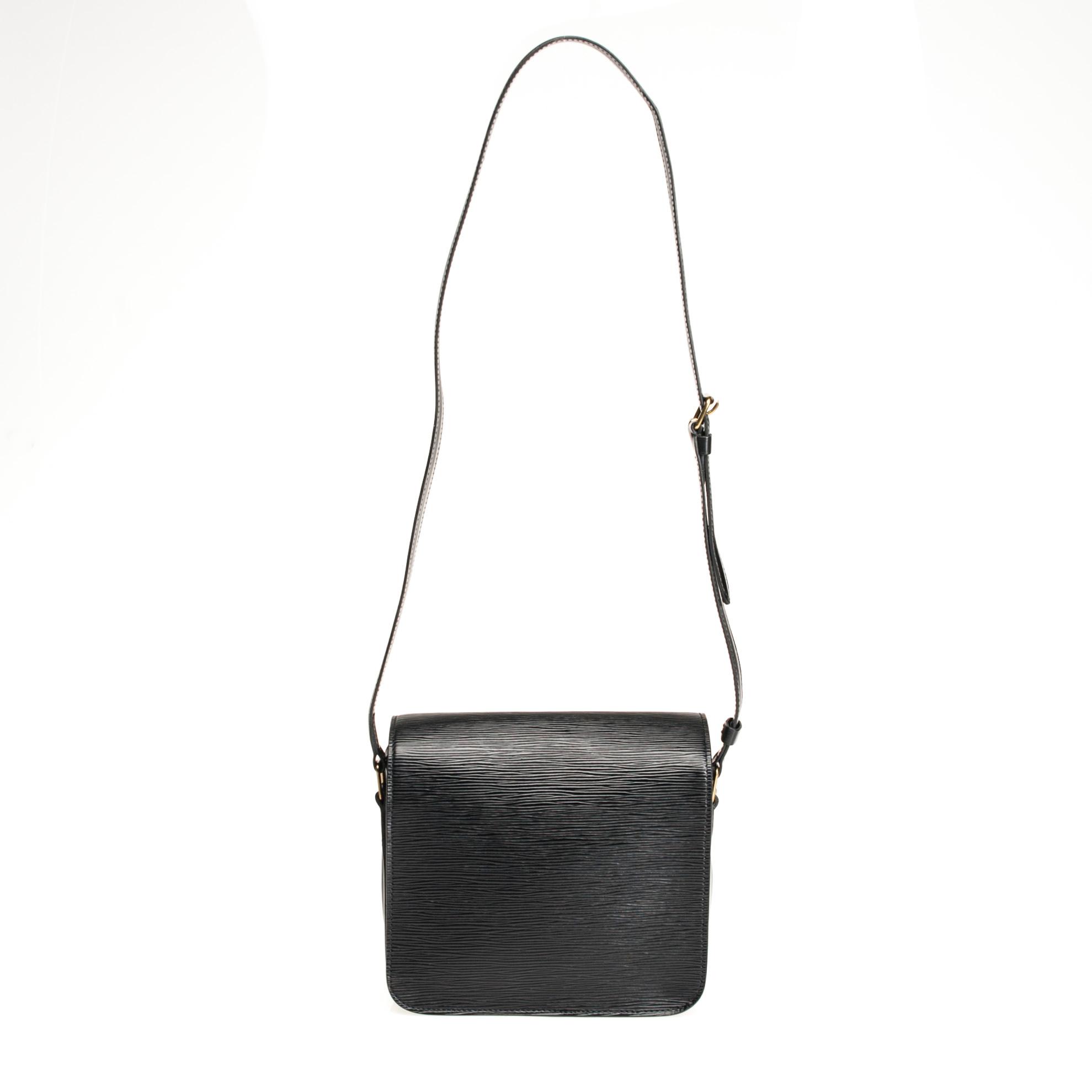 VÄSKA, "Cartouchiere", Louis Vuitton.