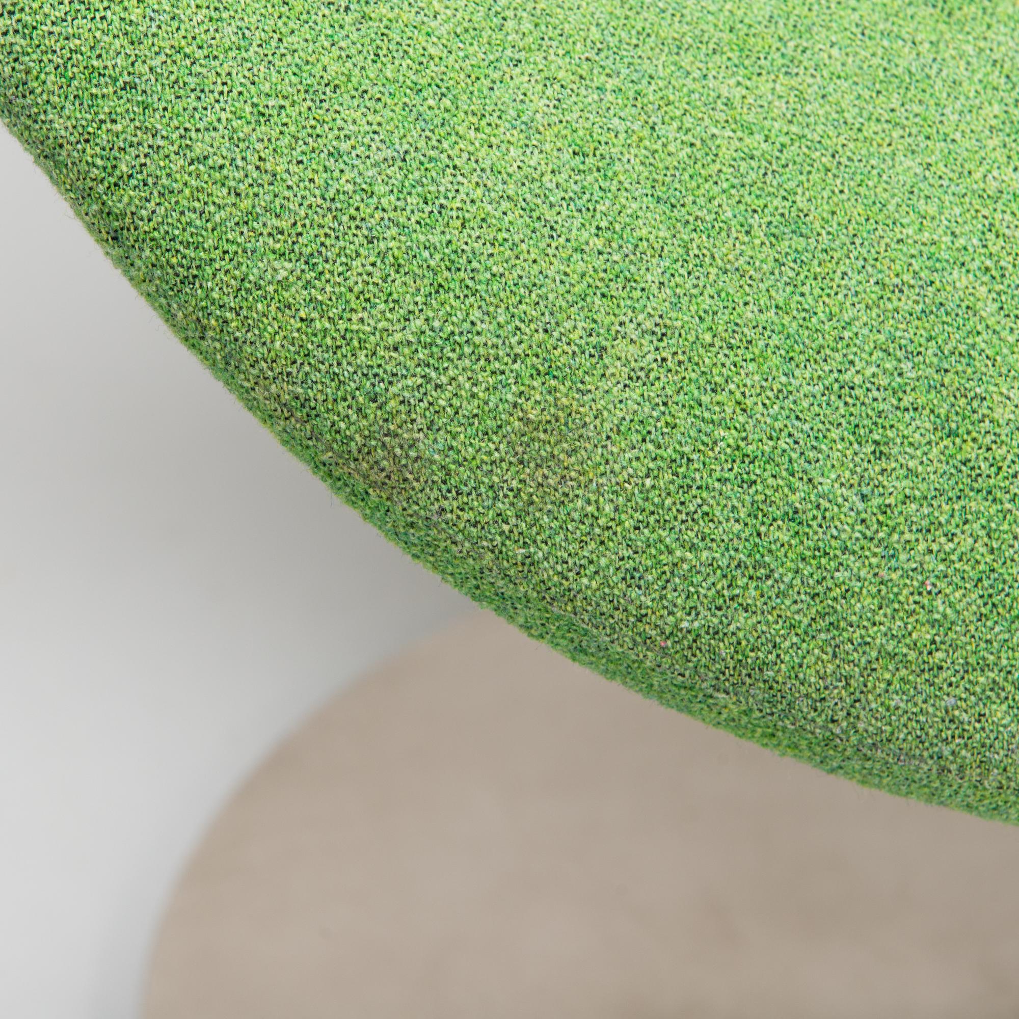 Geir Sætveit, stolar, 3 st, "Fly Me", Martela. Formgiven 2008.