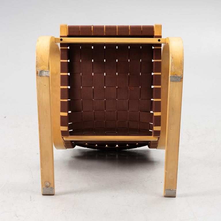 Alvar Aalto, fåtölj, modell 406, Artek, Finland.