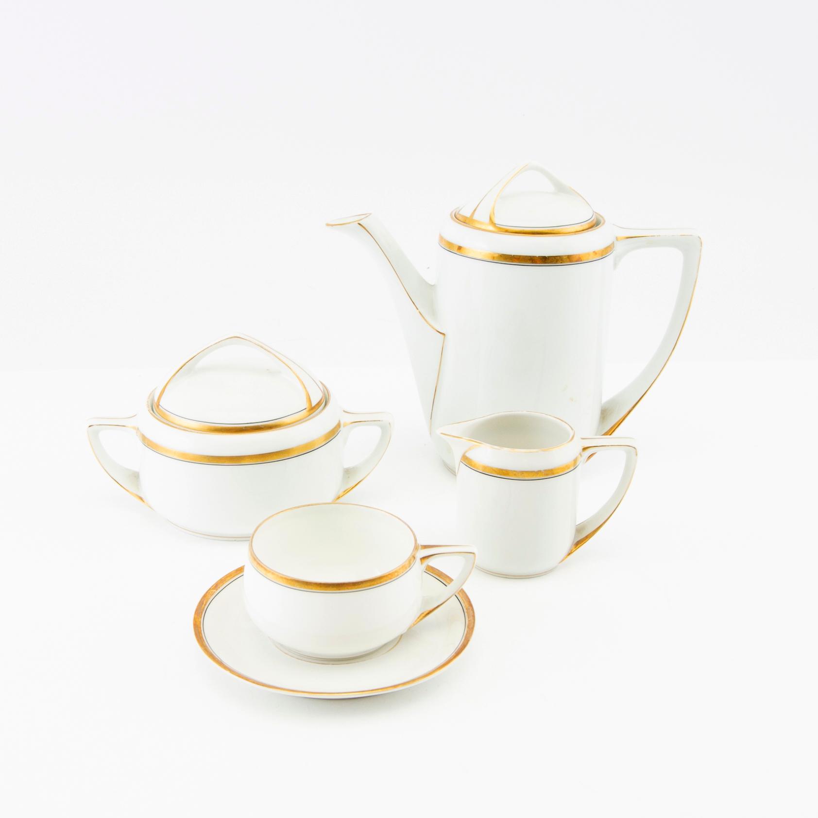 Service for 100 persons, Rosenthal, first half of the 20th century porcelain.