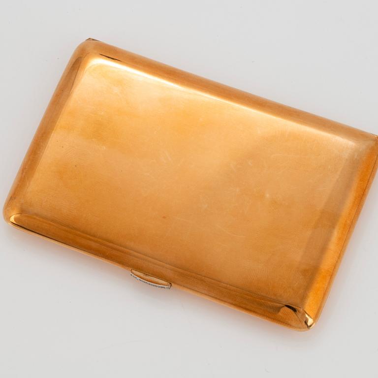 WA Bolin cigarettetui 14K guld med åttkantslipade diamanter.