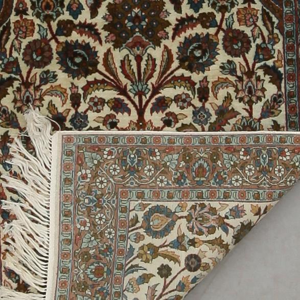 MATTA, silke, Kashmir. Ca 155 x 95 cm.