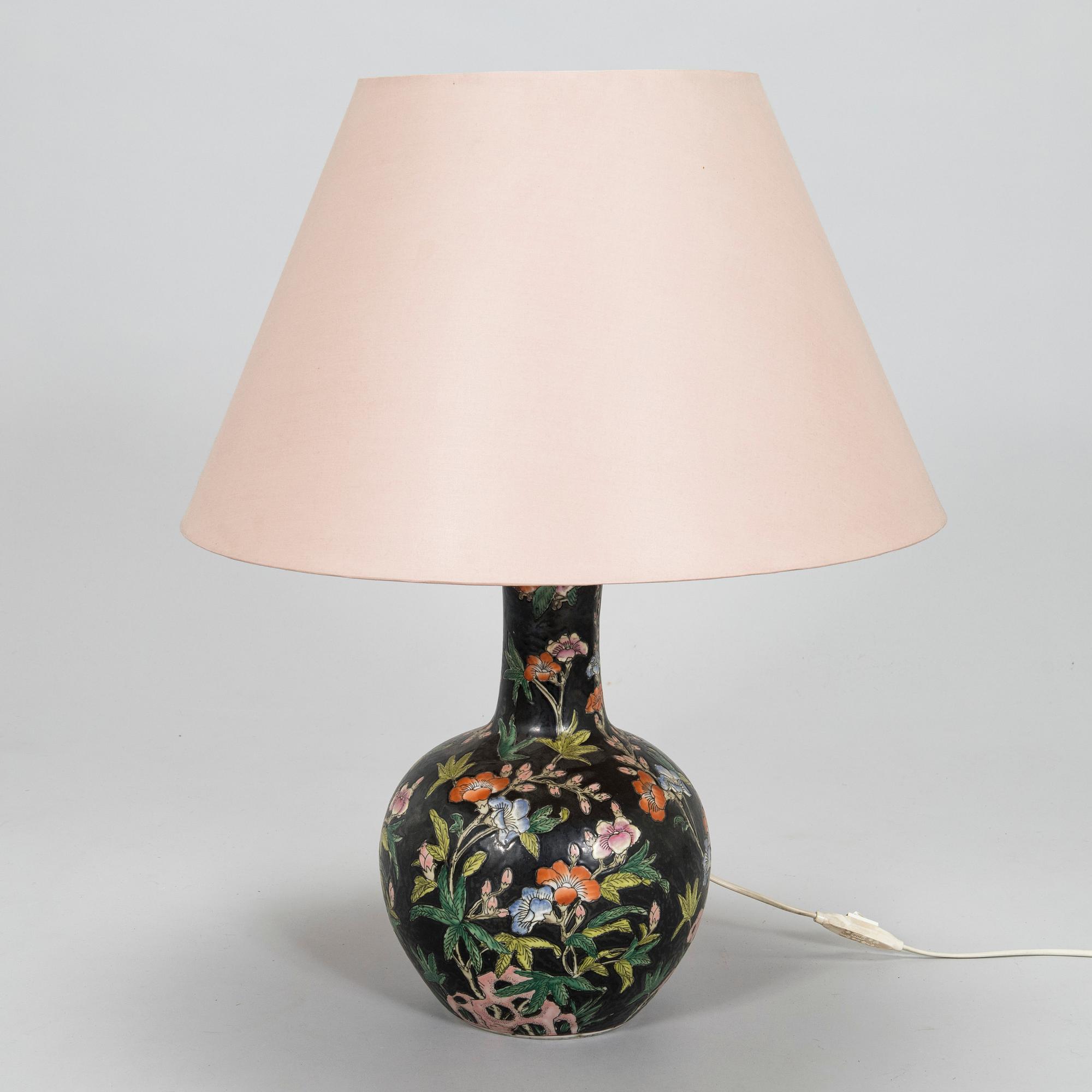 A 20th century table lamp, Macao.