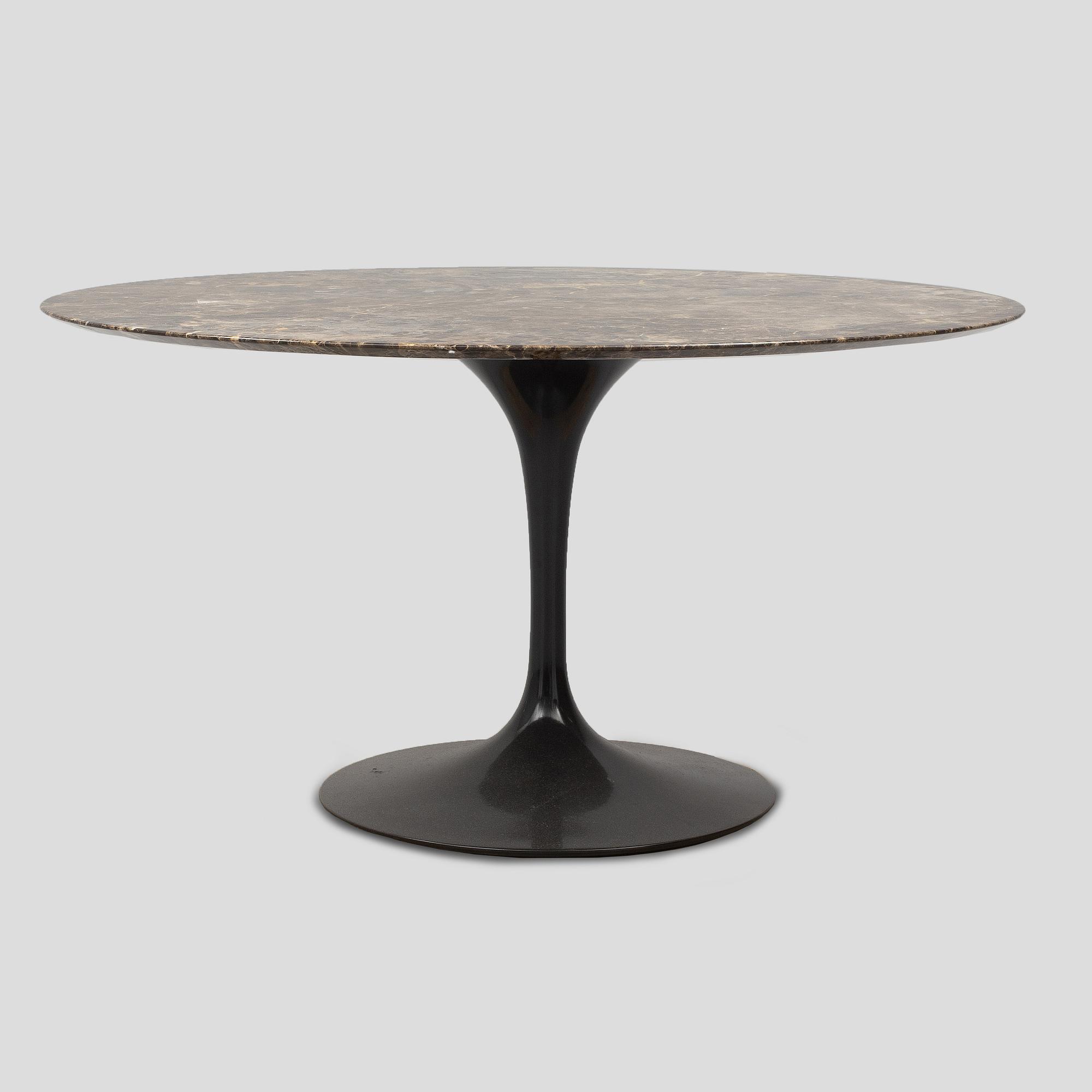 EERO SAARINEN, matbord, "Tulip", Knoll International,