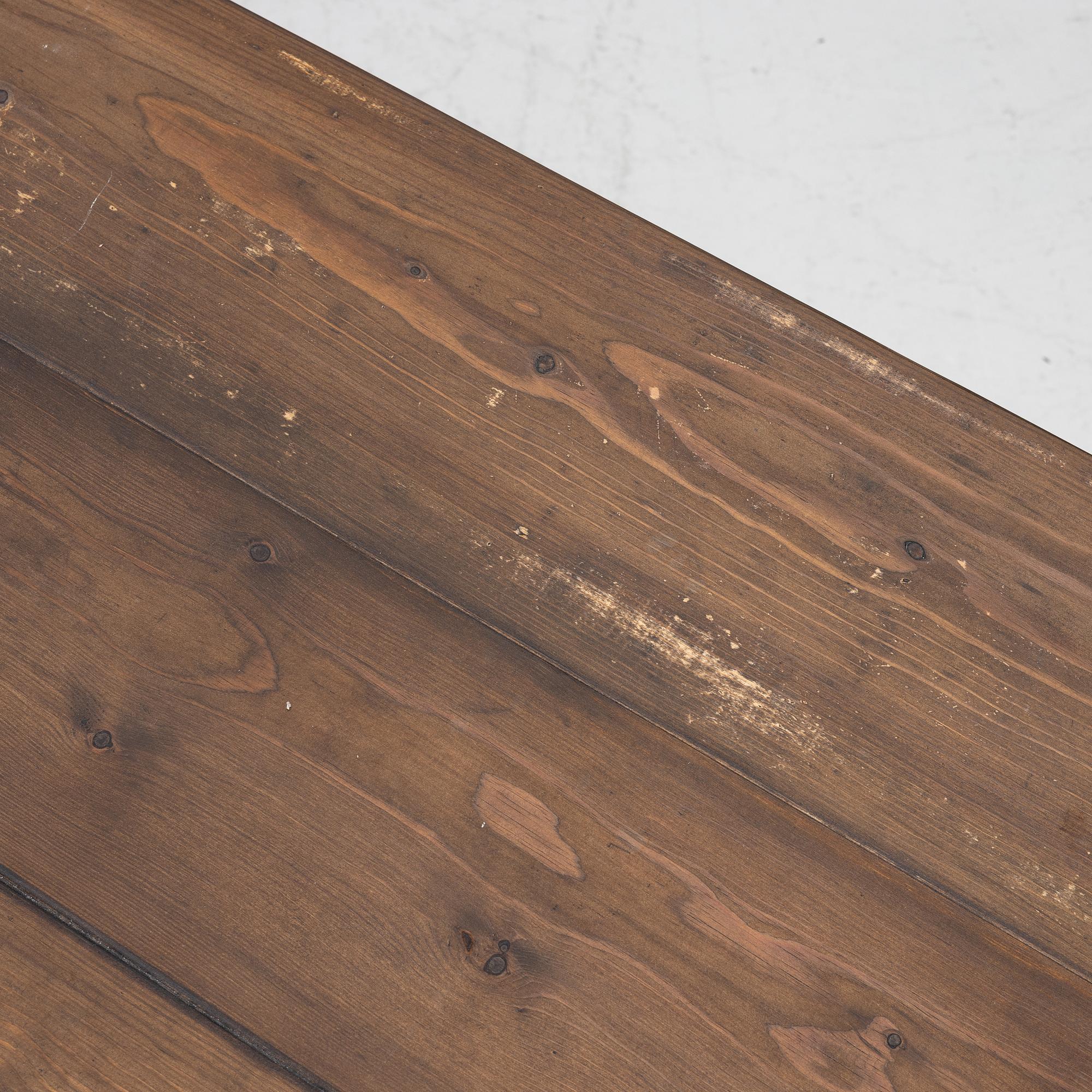 Matbord, BOVO Barnwood, 2022.