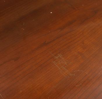 SKRIVBORD, gustaviansk stil, 1900-talets andra hälft.