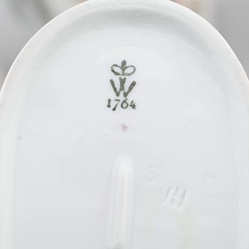 FIGURER, 4 st, porslin, Royal Dux, Wallendorf och Schaubachkunst.