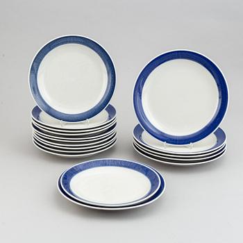 Hertha Bengtson, tallrikar, 44 st, "Koka", Rörstrand.