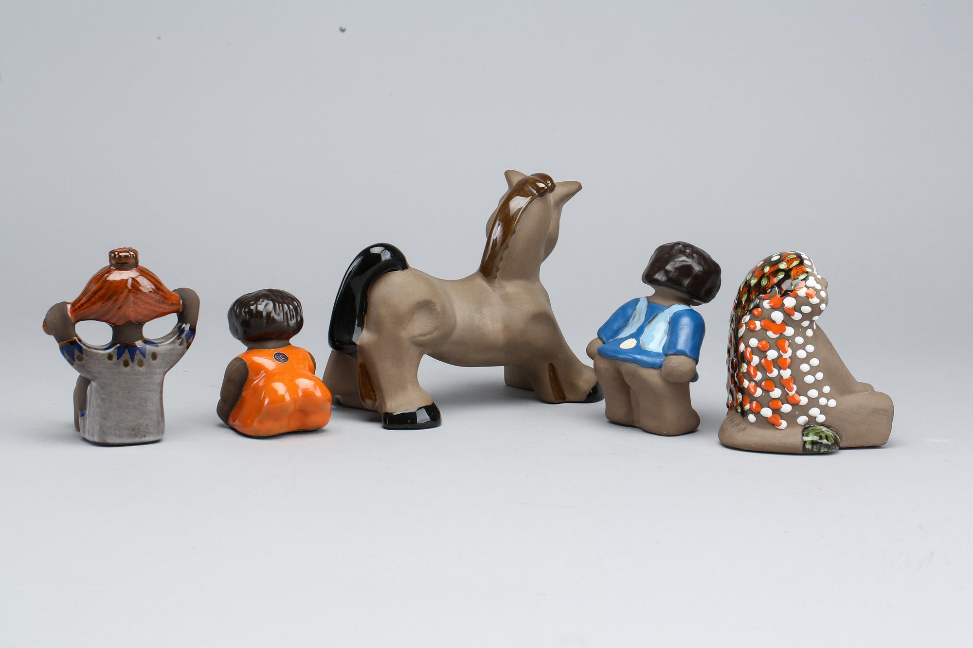 FIGURINER, 5 st, lergods, Upsala- Ekeby.