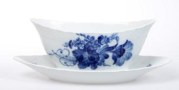 MATSERVIS, 44 delar, porslin, "Blå blomst", Royal Copenhagen.