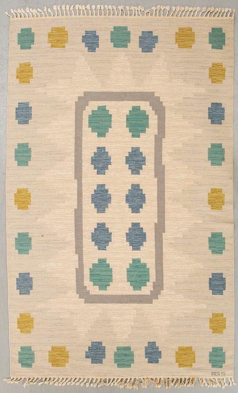 Anna Greta Sjöqvist, a signed flat weave carpet ca 250 x 167 cm.