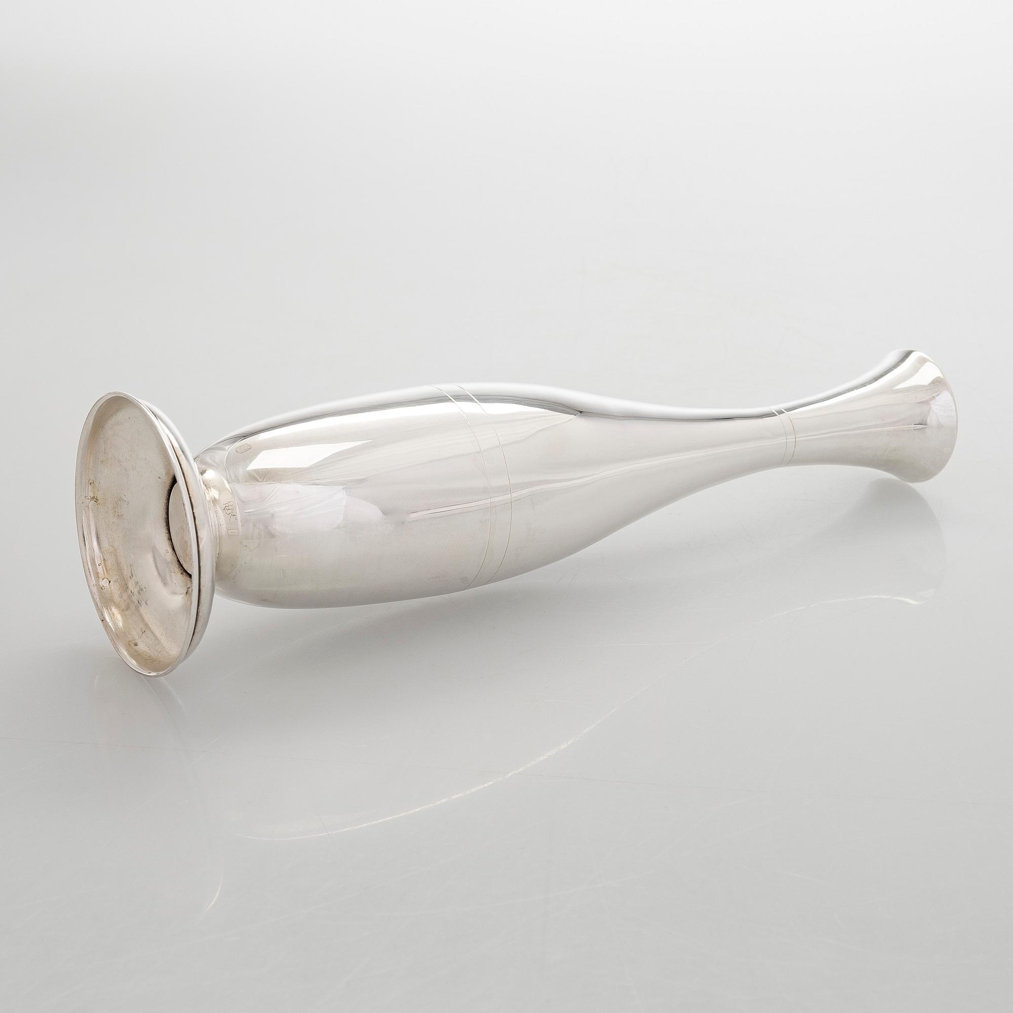 A silver vase, Miettinen & Nurmi Turku, 1953.