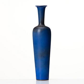 Berndt Friberg, a stoneware vase, Gustavsberg studio, Sweden 1964.