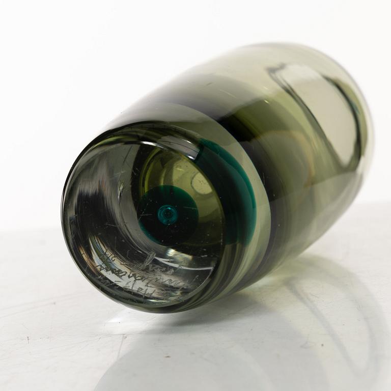 Saara Hopea, a 'Bubble' glass vase, Nuutajärvi Notsjö, Finland 1957.