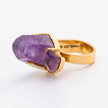 REY URBAN RING 18K gold w amethyst crystal approx 20 x 15 mm, Stockholm 1975, original box.