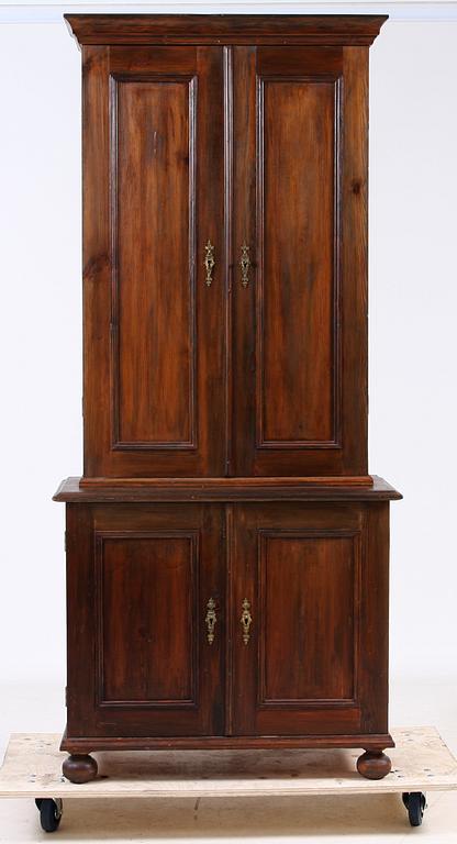 SKÅP, omkring sekelskiftet 1800/1900.