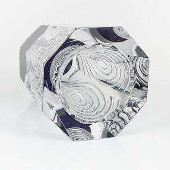 Jan Johansson, a glass vase, Orrefors Gallery, 9/40, 1990.