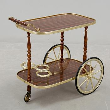 SERVERINGSVAGN, 1900-talets andra hälft.