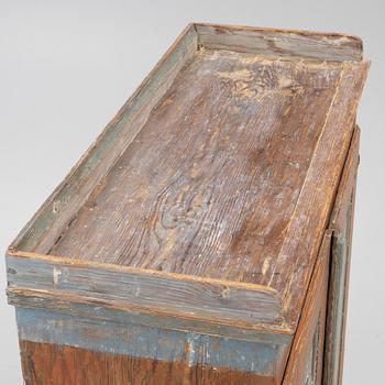 Cabinet, 19th century.